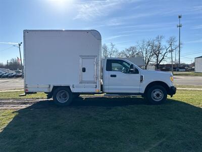 2017 Ford F-350 XL XL   - Photo 5 - Rushville, IN 46173