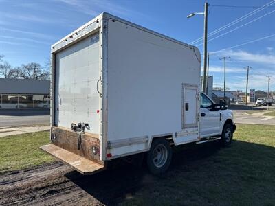 2017 Ford F-350 XL XL   - Photo 6 - Rushville, IN 46173