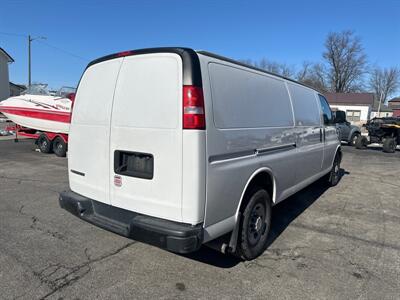 2019 Chevrolet Express 3500   - Photo 6 - Rushville, IN 46173