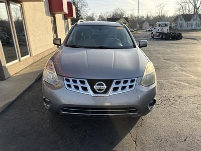2013 Nissan Rogue SV - Photo 3 - Rushville, IN 46173