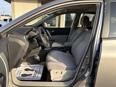 2013 Nissan Rogue SV - Photo 8 - Rushville, IN 46173