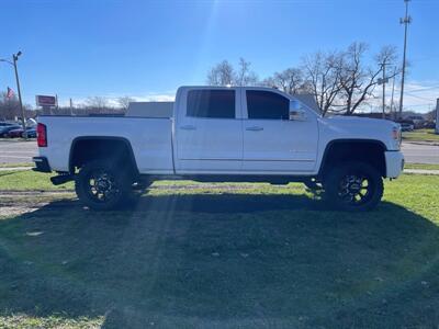 2015 GMC Sierra 3500HD Denali   - Photo 5 - Rushville, IN 46173