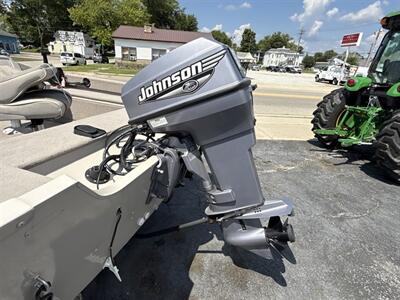 2000 Sylvan Marine 16 Explorer Tiller   - Photo 9 - Rushville, IN 46173