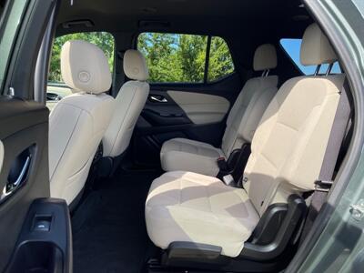 2022 Chevrolet Traverse LT Cloth   - Photo 11 - Rushville, IN 46173