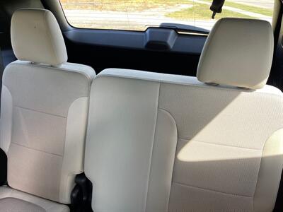 2022 Chevrolet Traverse LT Cloth   - Photo 13 - Rushville, IN 46173