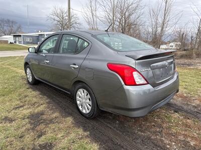 2017 Nissan Versa 1.6 SV   - Photo 8 - Rushville, IN 46173