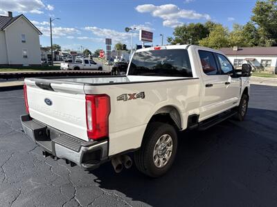 2024 Ford F-250 Super Duty XLT   - Photo 5 - Rushville, IN 46173