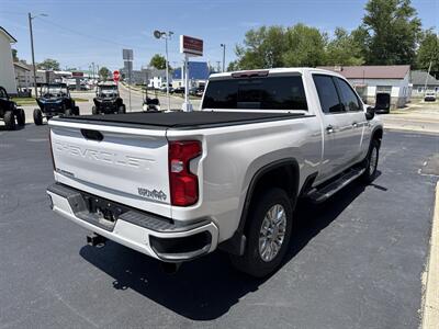 2022 Chevrolet Silverado 2500HD High Country - Photo 6 - Rushville, IN 46173