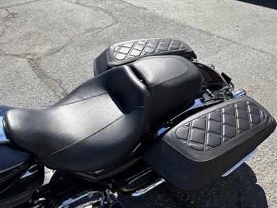 2023 Harley Davidson FLTRX Road Glide   - Photo 20 - Rushville, IN 46173