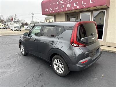 2022 Kia Soul LX   - Photo 7 - Rushville, IN 46173