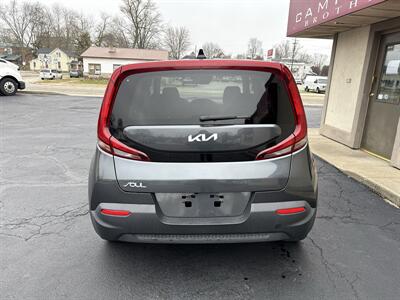 2022 Kia Soul LX   - Photo 6 - Rushville, IN 46173