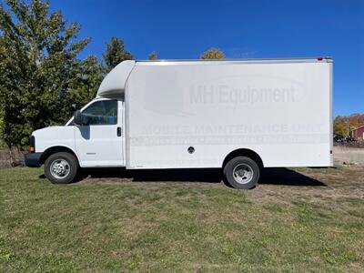 2015 Chevrolet Express Commercial Cutaway Box Van   - Photo 1 - Rushville, IN 46173