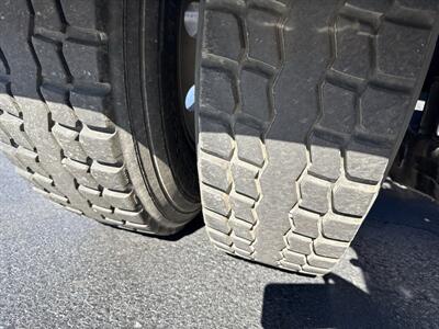 2018 KENWORTH T680 Semi - Photo 12 - Rushville, IN 46173