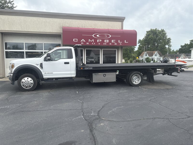 2019 Ford F-550 Super Duty   - Photo 1 - Rushville, IN 46173