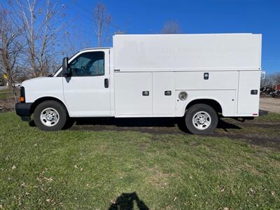 2017 Chevrolet Express 3500 3500   - Photo 1 - Rushville, IN 46173