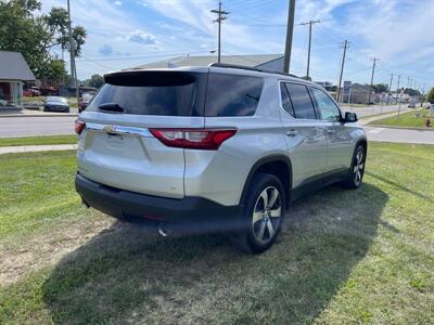 2019 Chevrolet Traverse LT Leather   - Photo 6 - Rushville, IN 46173