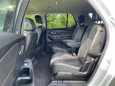 2019 Chevrolet Traverse LT Leather   - Photo 11 - Rushville, IN 46173