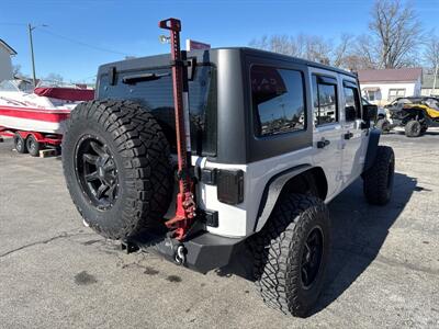 2016 Jeep Wrangler Unlimited Sport   - Photo 6 - Rushville, IN 46173