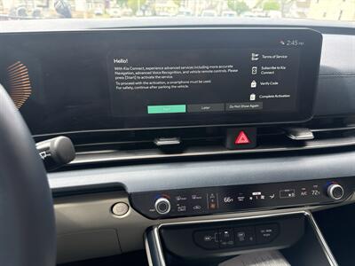 2025 Kia Carnival Hybrid EX   - Photo 13 - Rushville, IN 46173
