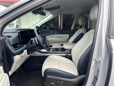 2025 Kia Carnival Hybrid EX   - Photo 8 - Rushville, IN 46173