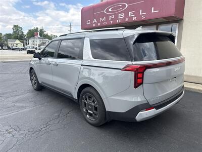 2025 Kia Carnival Hybrid EX   - Photo 7 - Rushville, IN 46173