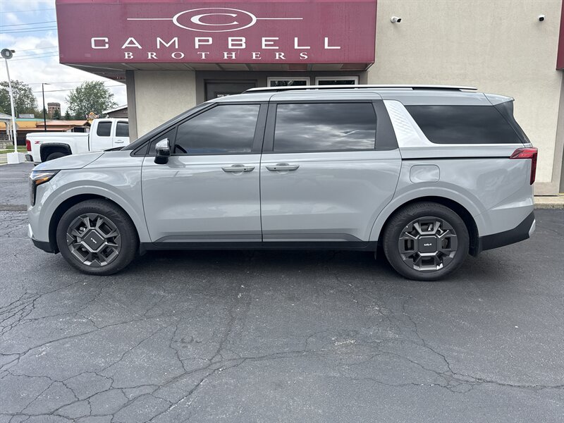 2025 Kia Sedona EX HEV's photo