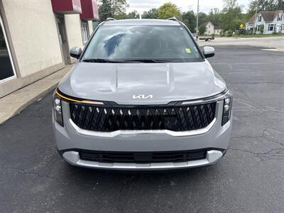 2025 Kia Carnival Hybrid EX   - Photo 4 - Rushville, IN 46173