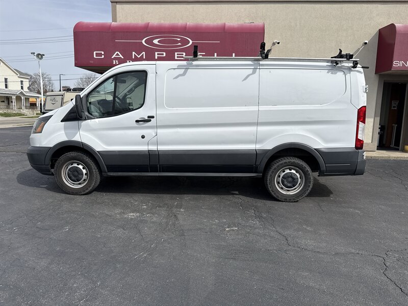 2017 Ford Transit 250   - Photo 1 - Rushville, IN 46173