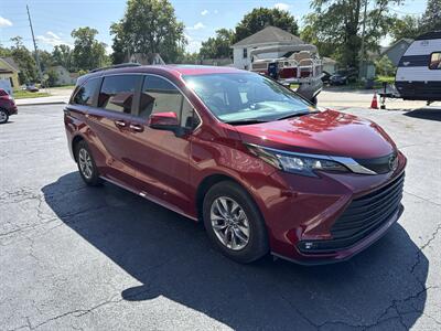 2026 Toyota Sienna XLE 8-Passenger   - Photo 4 - Rushville, IN 46173