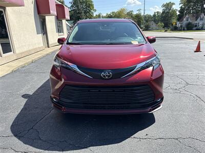 2026 Toyota Sienna XLE 8-Passenger   - Photo 3 - Rushville, IN 46173