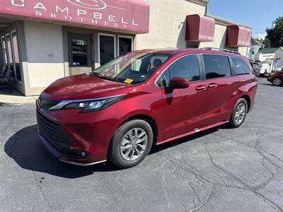 2026 Toyota Sienna XLE 8-Passenger   - Photo 2 - Rushville, IN 46173