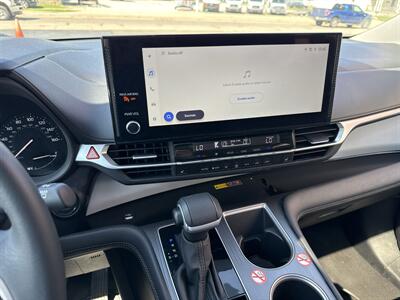 2026 Toyota Sienna XLE 8-Passenger   - Photo 13 - Rushville, IN 46173