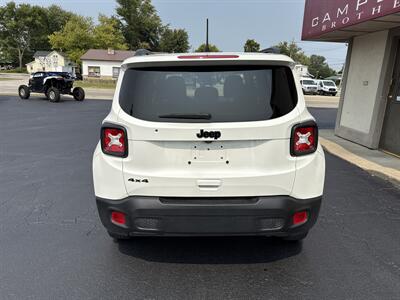 2023 Jeep Renegade Latitude   - Photo 7 - Rushville, IN 46173