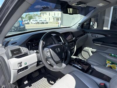 2017 Honda Pilot Elite   - Photo 10 - Rushville, IN 46173