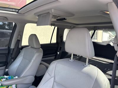 2017 Honda Pilot Elite   - Photo 11 - Rushville, IN 46173