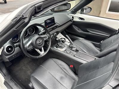 2023 Mazda MX-5 Miata RF Grand Touring   - Photo 9 - Rushville, IN 46173