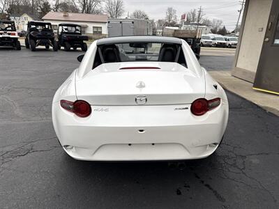 2023 Mazda MX-5 Miata RF Grand Touring   - Photo 6 - Rushville, IN 46173