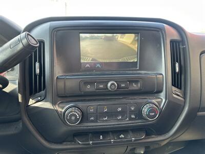 2018 Chevrolet Silverado 2500HD Work Truck   - Photo 13 - Rushville, IN 46173