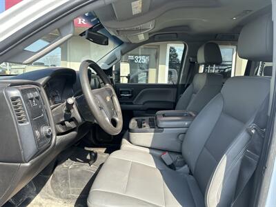 2018 Chevrolet Silverado 2500HD Work Truck   - Photo 9 - Rushville, IN 46173