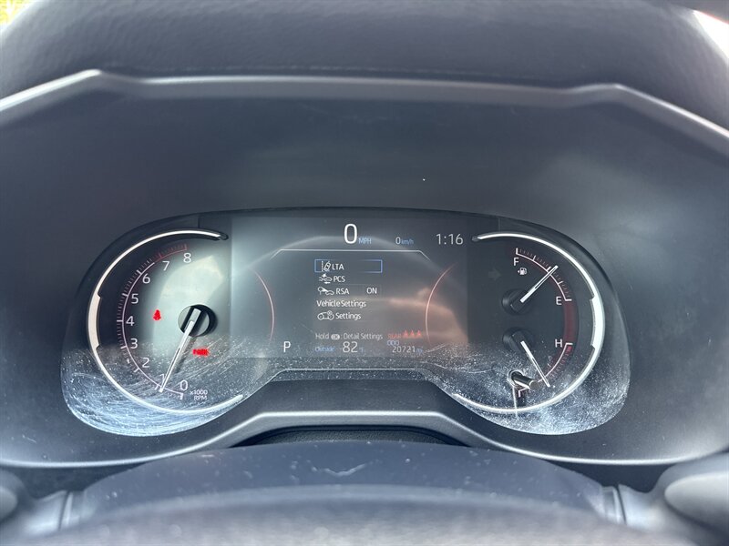 2023 Toyota RAV4 LE photo 12