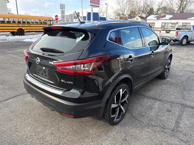 2022 Nissan Rogue Sport SL   - Photo 6 - Rushville, IN 46173