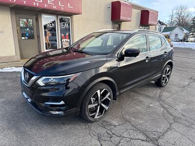 2022 Nissan Rogue Sport SL   - Photo 2 - Rushville, IN 46173