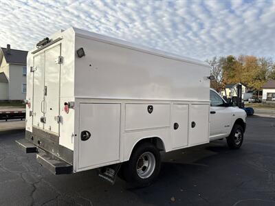 2019 RAM 3500 Tradesman   - Photo 5 - Rushville, IN 46173