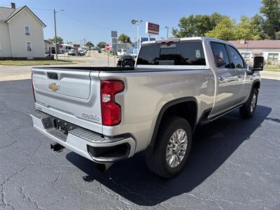 2023 Chevrolet Silverado 2500 High Country   - Photo 5 - Rushville, IN 46173