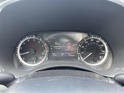 2023 Toyota Highlander XLE   - Photo 16 - Rushville, IN 46173