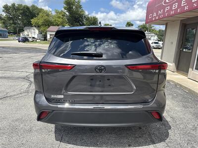 2023 Toyota Highlander XLE   - Photo 7 - Rushville, IN 46173