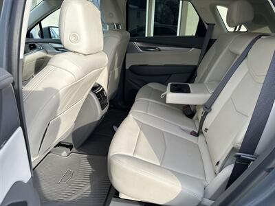 2023 Cadillac XT5 Premium Luxury   - Photo 10 - Rushville, IN 46173