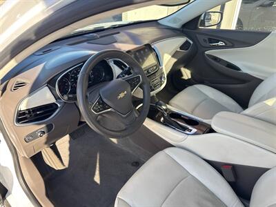 2024 Chevrolet Malibu LT   - Photo 8 - Rushville, IN 46173