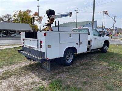 2013 Chevrolet Silverado 3500HD CC Work Truck   - Photo 6 - Rushville, IN 46173