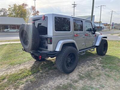 2015 Jeep Wrangler Unlimited Sahara   - Photo 6 - Rushville, IN 46173